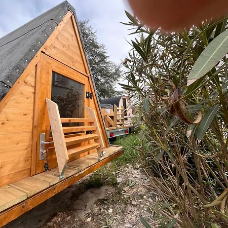 Luxury tent Canadienne Saint-Savin (Isere)