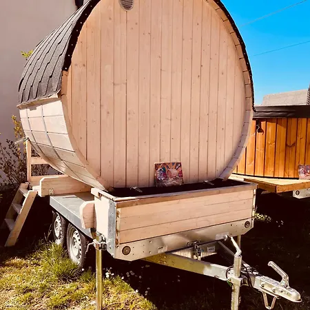 Canadienne * Saint-Savin (Isere)